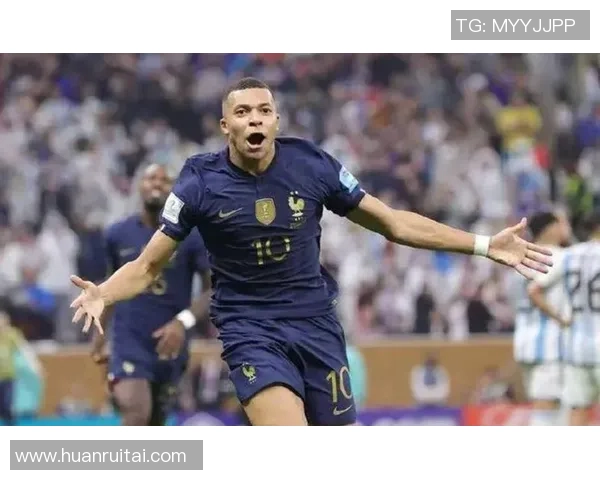 带皮的足球明星名字大盘点揭示他们背后的故事与成就